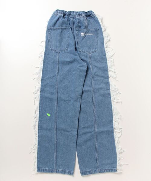 adidas（アディダス）の「adidas Originals × KSENIASCHNAIDER デニム