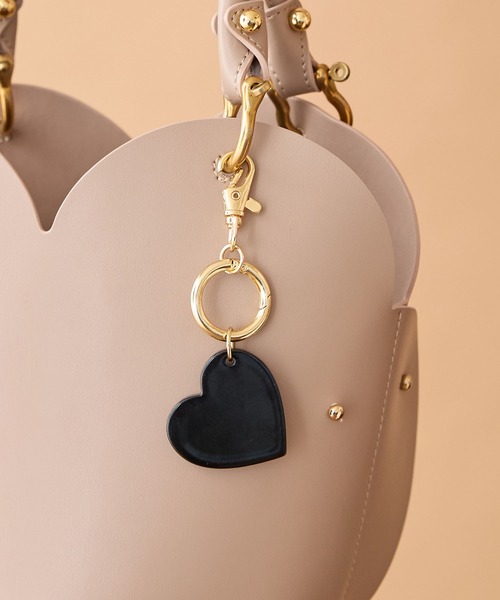 ハート型アクリルキーチャーム（キーホルダー）｜murir（ミュリール