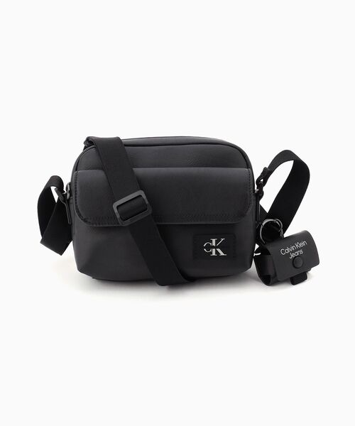 フラップポケットショルダーバッグ（ショルダーバッグ）｜Calvin Klein