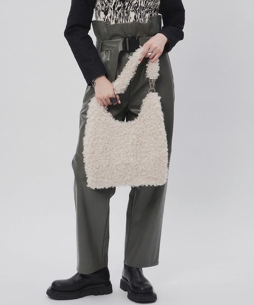 musubore（ムスボレ）の「クレーンファーバッグ（ハンドバッグ）」 - WEAR