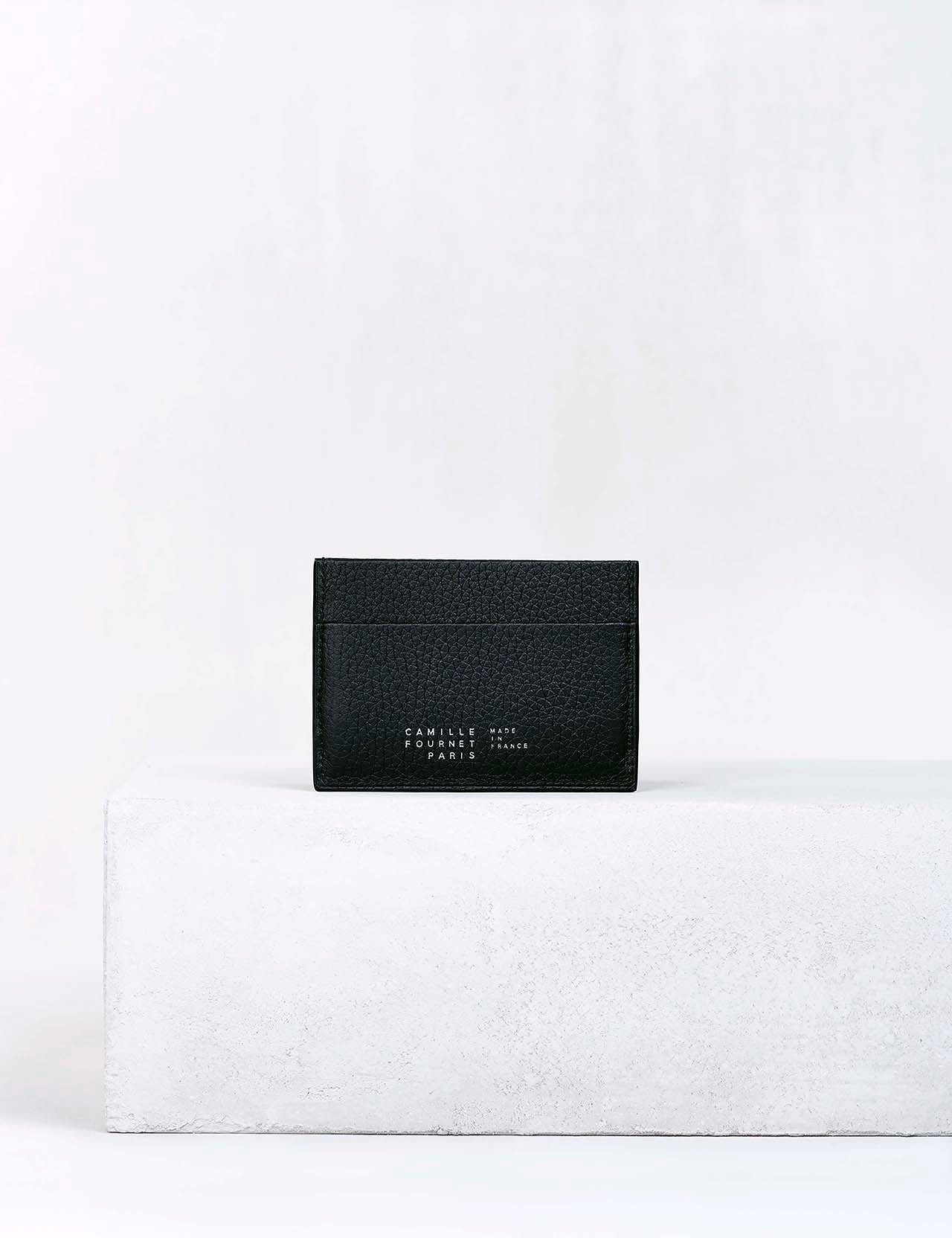 信頼を築く最初の一歩：カミーユ・フォルネのカードケース・名刺入れ