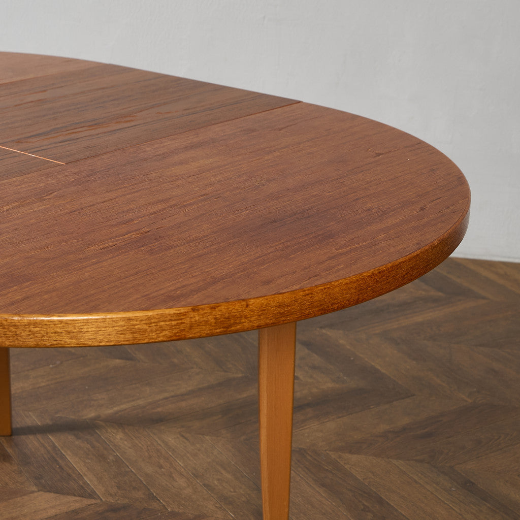 旧東ドイツ ヴィンテージ エクステンション ラウンド ダイニング