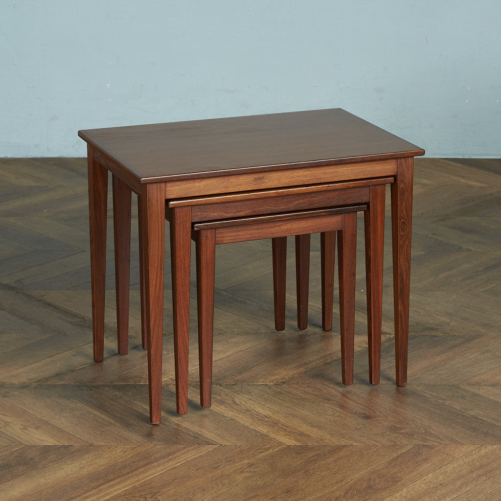 ネストテーブル – camori ヴィンテージ家具・北欧インテリアの通販サイト