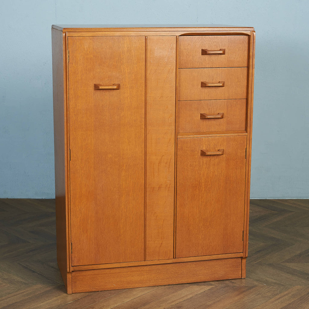 ワードローブ – camori ヴィンテージ家具・北欧インテリアの通販サイト