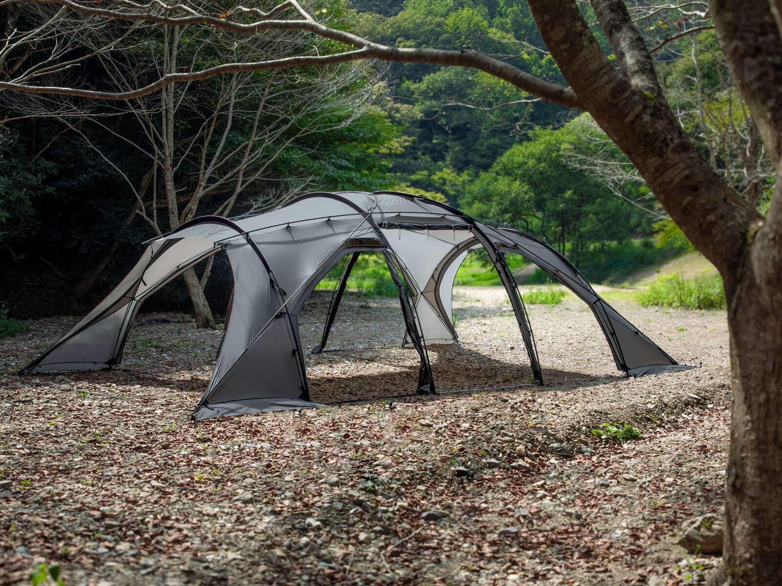 ラーテルワークスから大型2ルームテント「MUSCHEL(ムシェル)」登場