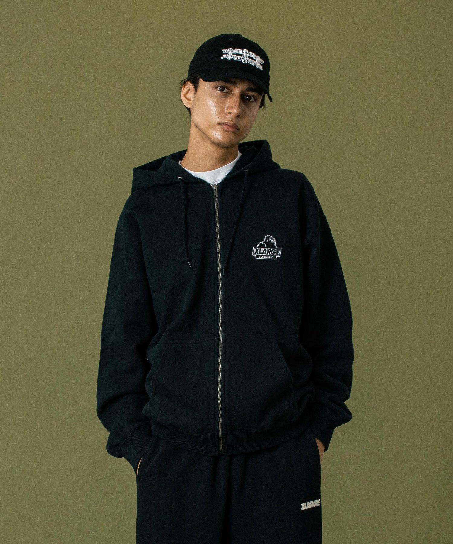 BACKSIDE SLANTED OG ZIP HOODED SWEATSHIRT – calif（カリフ）公式サイト