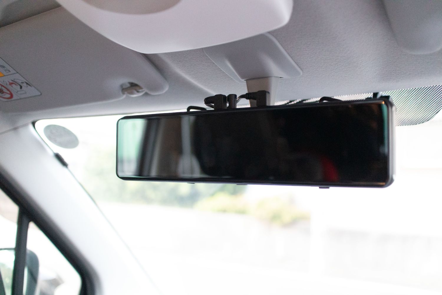 小さい車でもかなり便利 PORMIDO ミラー型ドライブレコーダー PR996