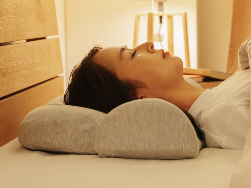 公式】首と肩がホッとする枕PLUS │ CALQS（カルクス） – CALQS公式サイト