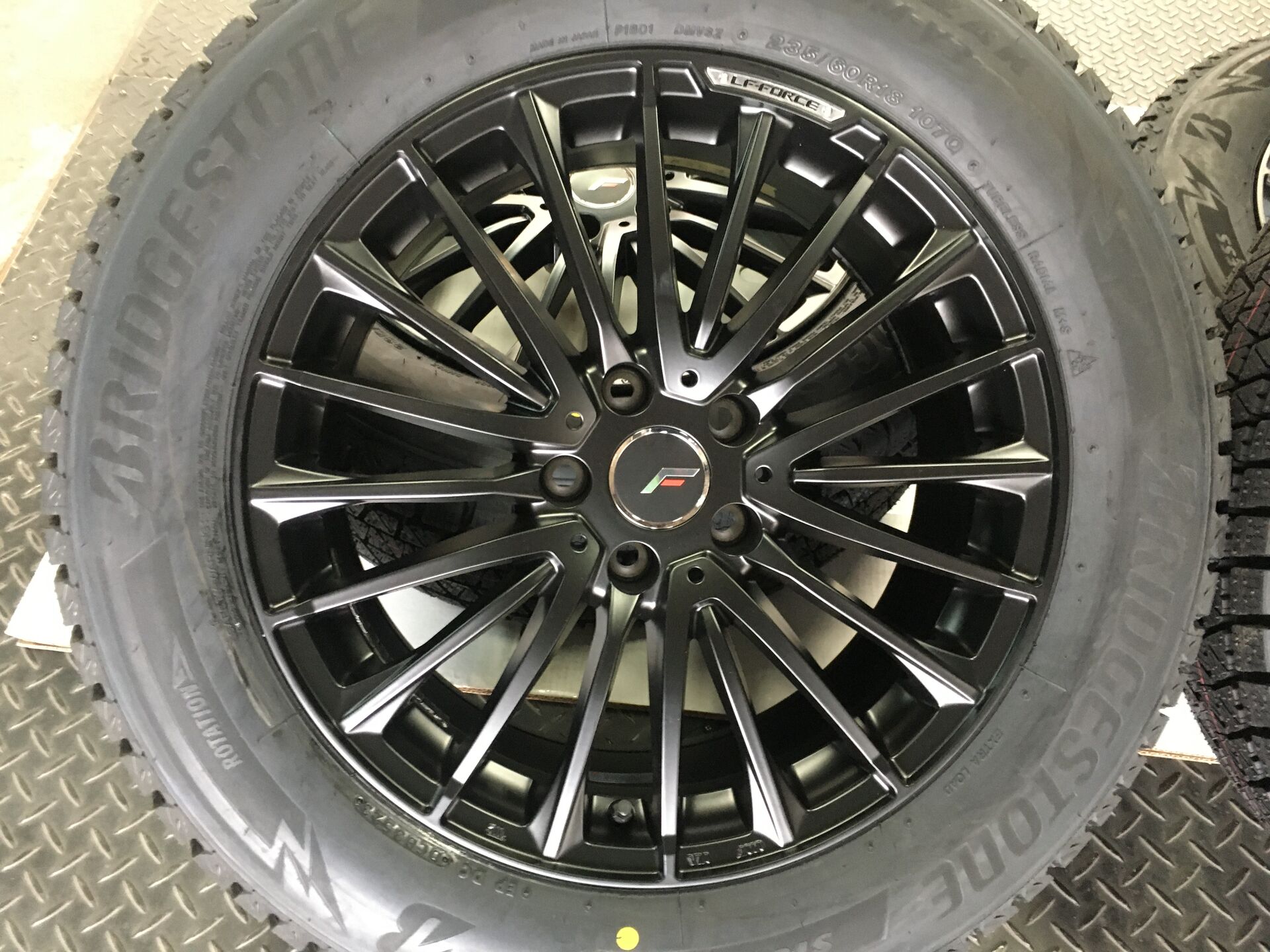 レクサスNX スタッドレスタイヤ・ホイールセット | レクサス | 松本市