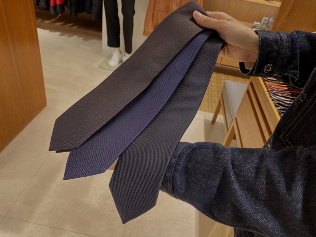 無地のネクタイがお好きな方へ＜FERMO FOSSATI（フェルモフォサッティ