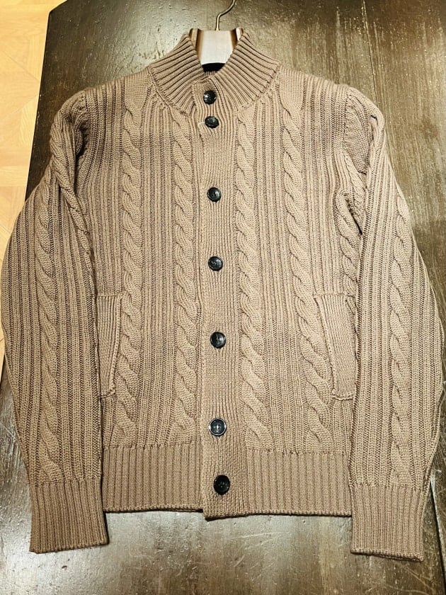 BAFY × BEAMS F / 別注 ケーブル スタンドカラー カーディガンのご紹介