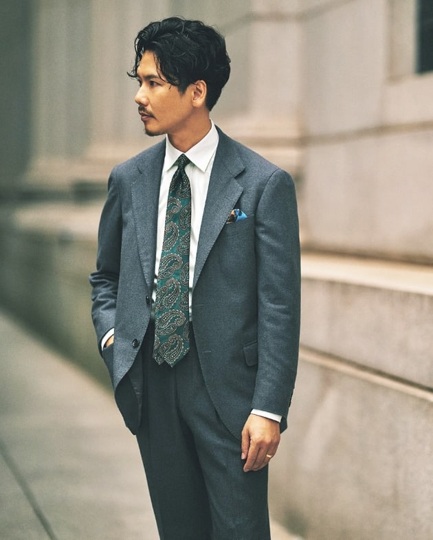 BEAMS F〉高品質なグレースーツをお探しの方にオススメな一着はこちら