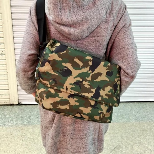 猫迷彩メッセンジャーバッグ＊オンラインショップで予約受付中です