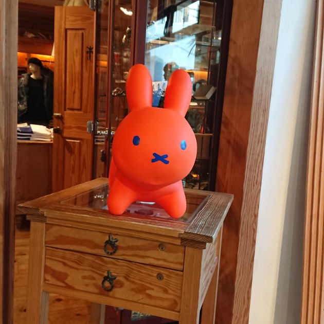 ides×MEDICOM TOY×BEAMS】別注ブルーナボンボン｜ビームス メン 渋谷