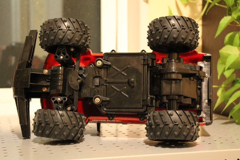 トイラジコンの修理！その1(分解) - NOBのArduino日記！