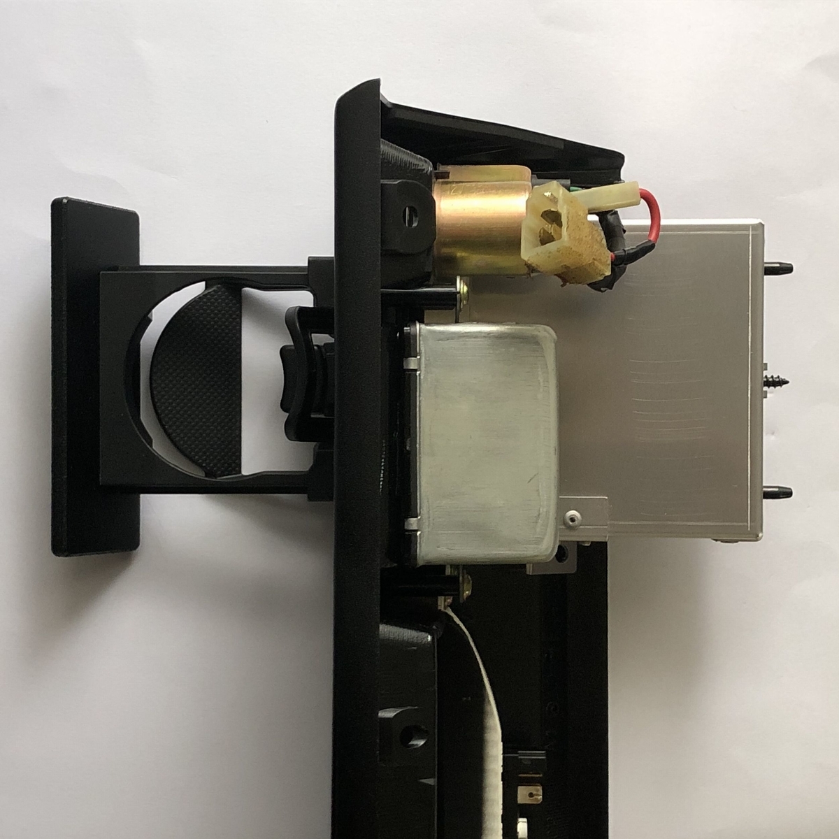 ランドクルーザー70系・プラド70系 灰皿換装式ドリンクホルダー【製品