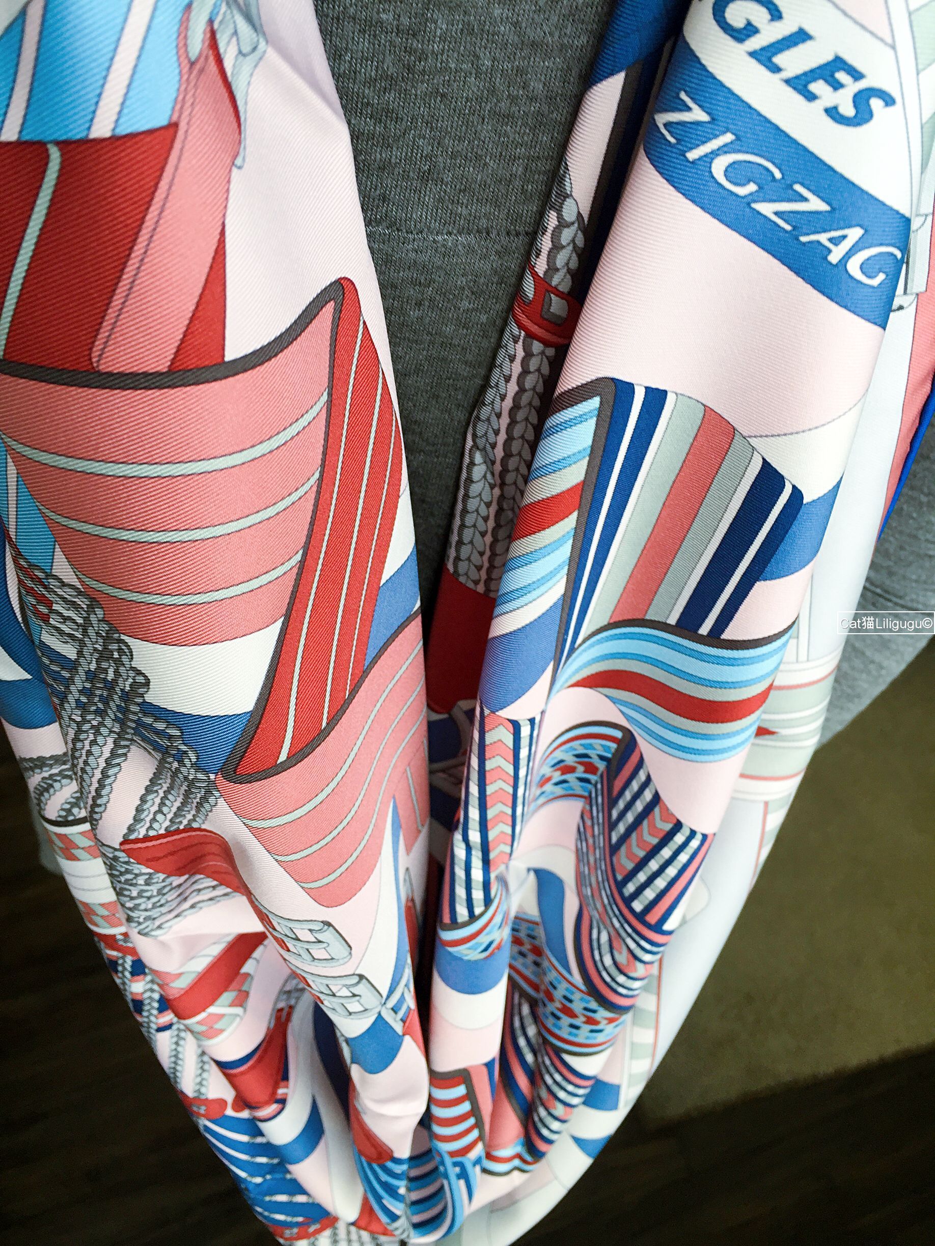 エルメス)カレ90《ジグザグのサングルSangles en Zigzag》 (HERMES