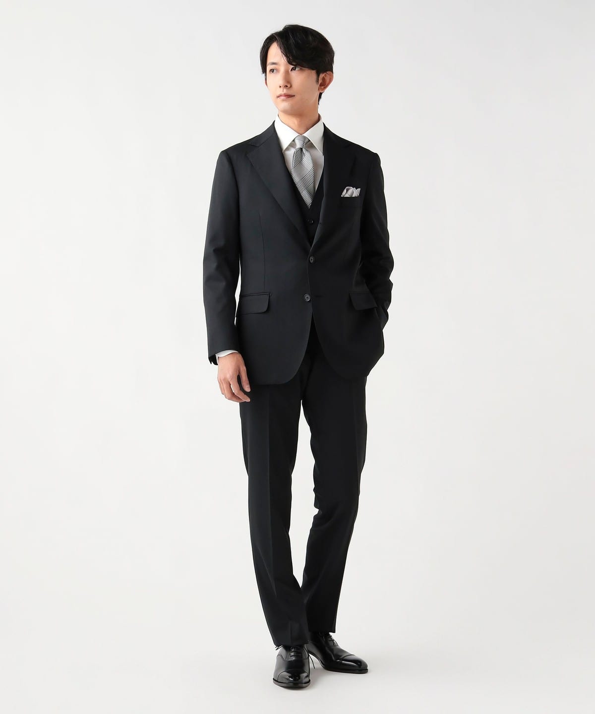 BEAMS HEART（ビームス ハート）130's ブラック 3ボタン 3ピーススーツ