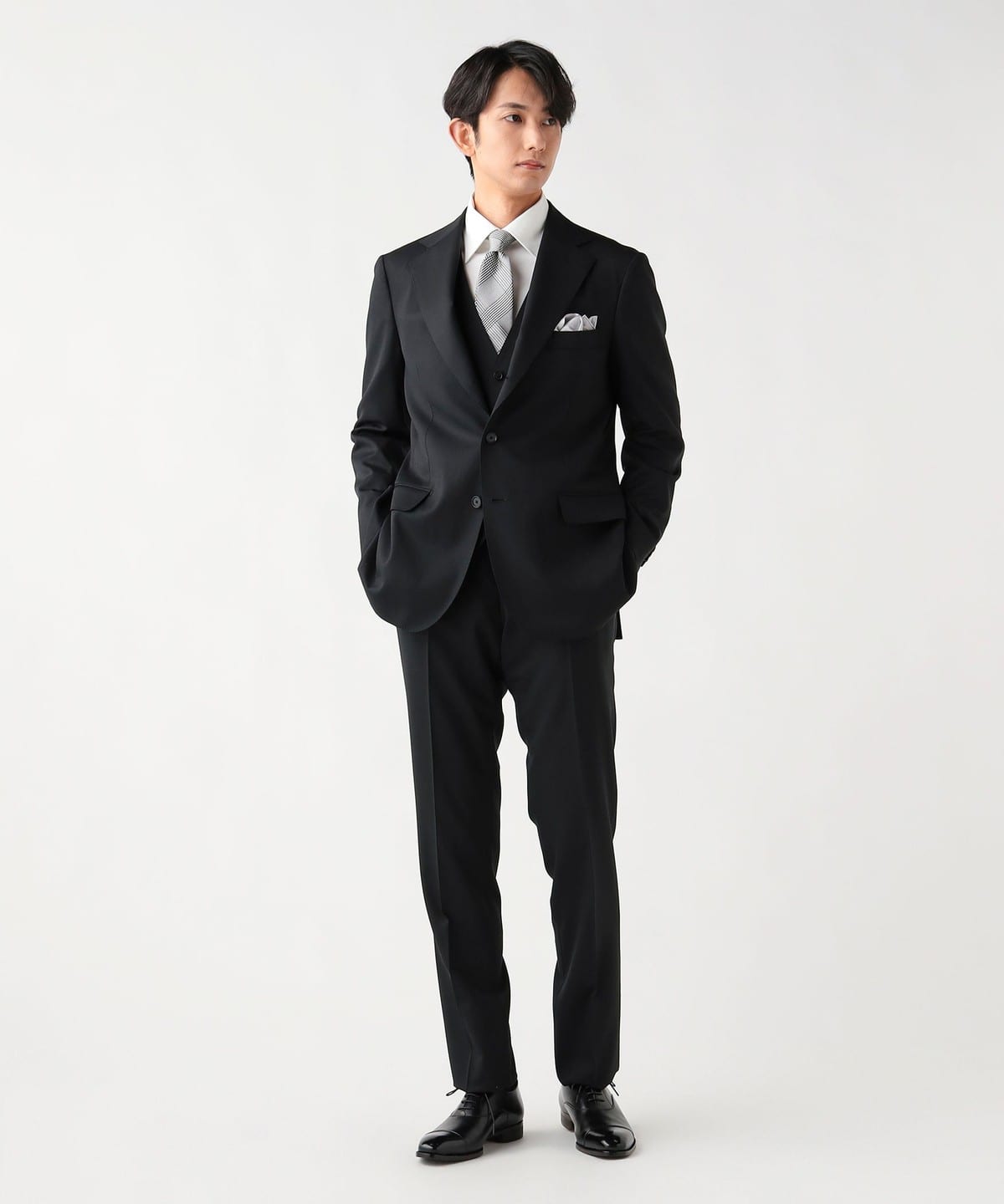 BEAMS HEART（ビームス ハート）130's ブラック 3ボタン 3ピーススーツ