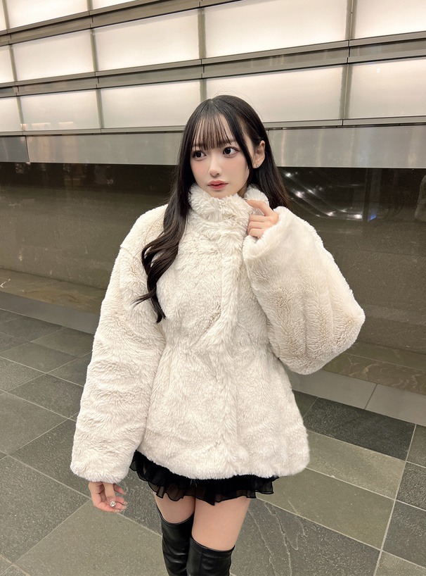 三上悠亜 襟2Wayドロストウエストファーコート[ze838] | レディース