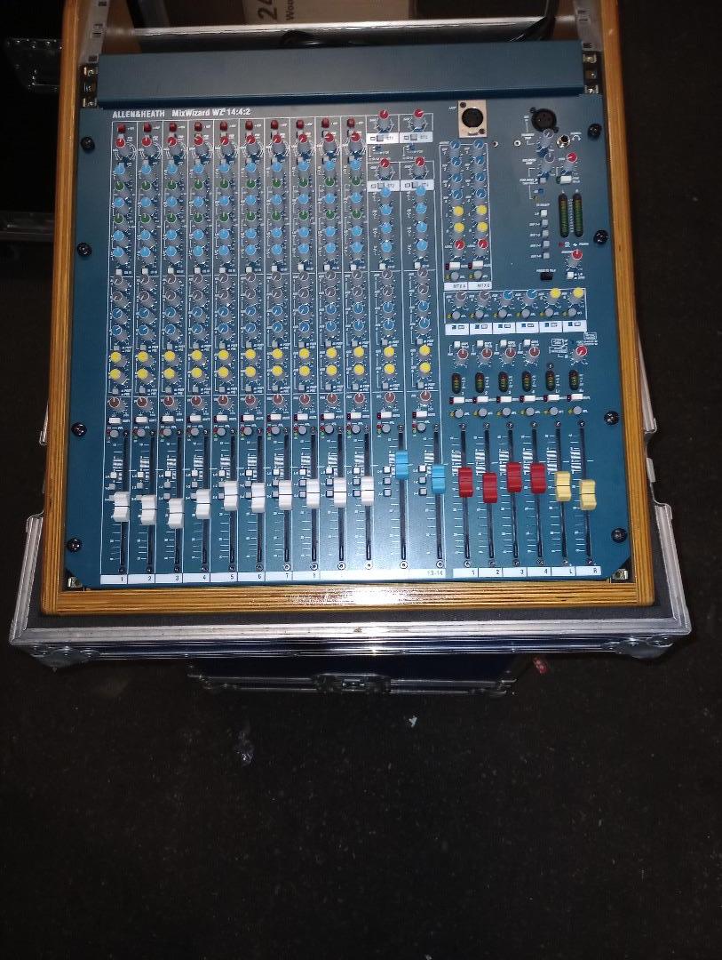 ALLEN & HEATH MixWizard WZ3 14:4:2 | 990 EUR - Gebrauchte