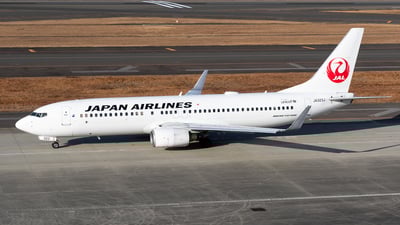 JA323J - Boeing 737-846 - Japan Airlines - Flightradar24