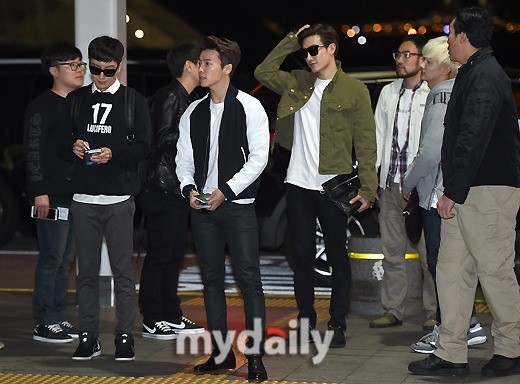 PHOTO】SUPER JUNIOR イトゥク＆ドンヘ＆ウニョク＆SUPER JUNIOR-M