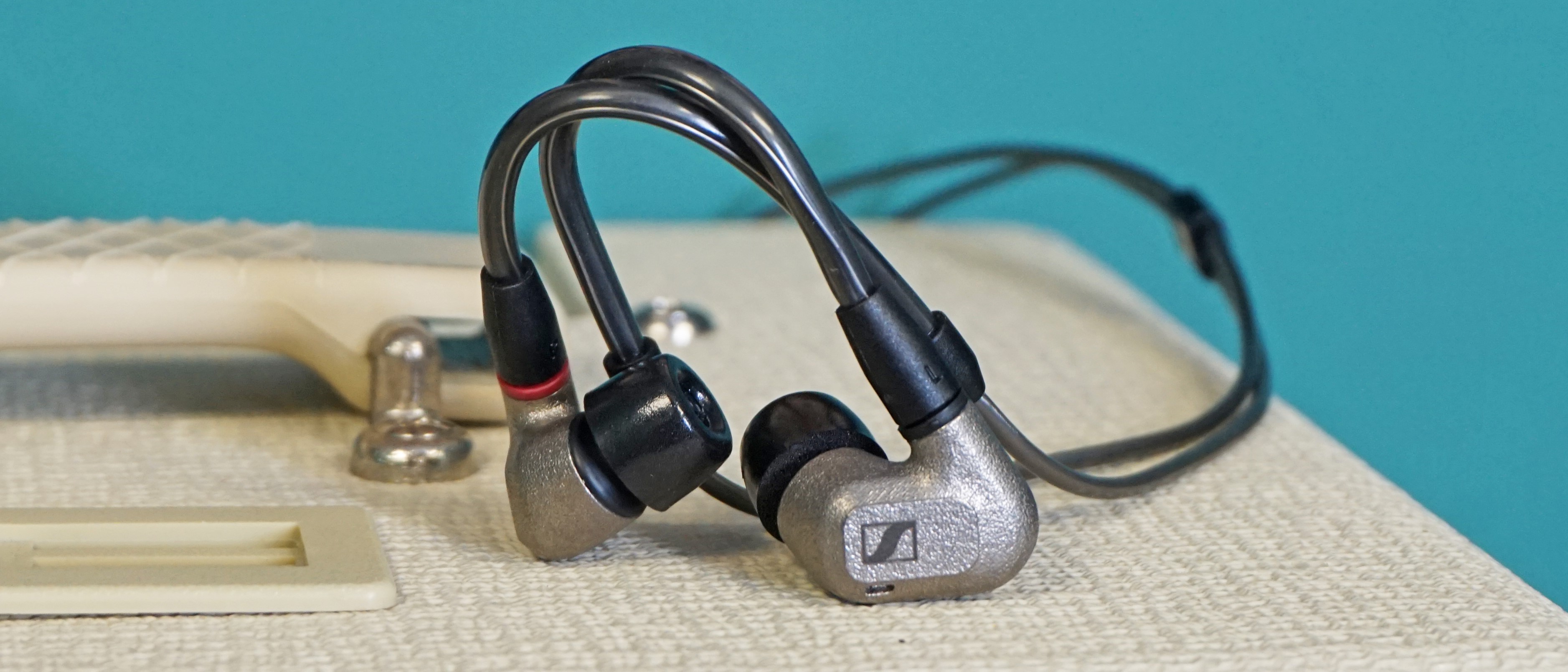 Sennheiser IE 600 review: these wired earbuds illuminate details