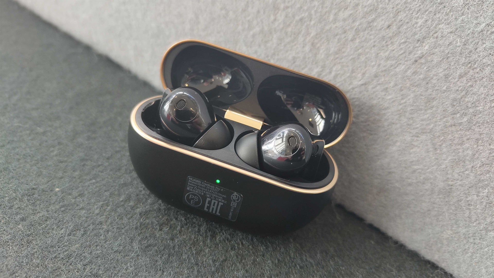 Huawei FreeBuds Pro 4 review: clean, detailed sound, but rivals