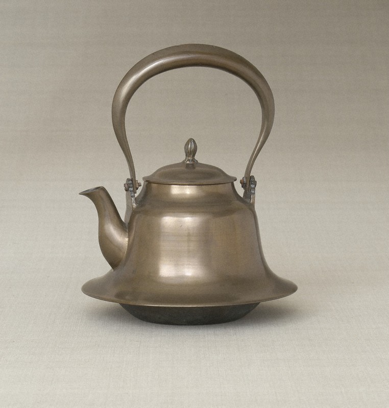 日常の美、追い求め 柳宗悦没後60年記念展「民藝の100年」 東京国立