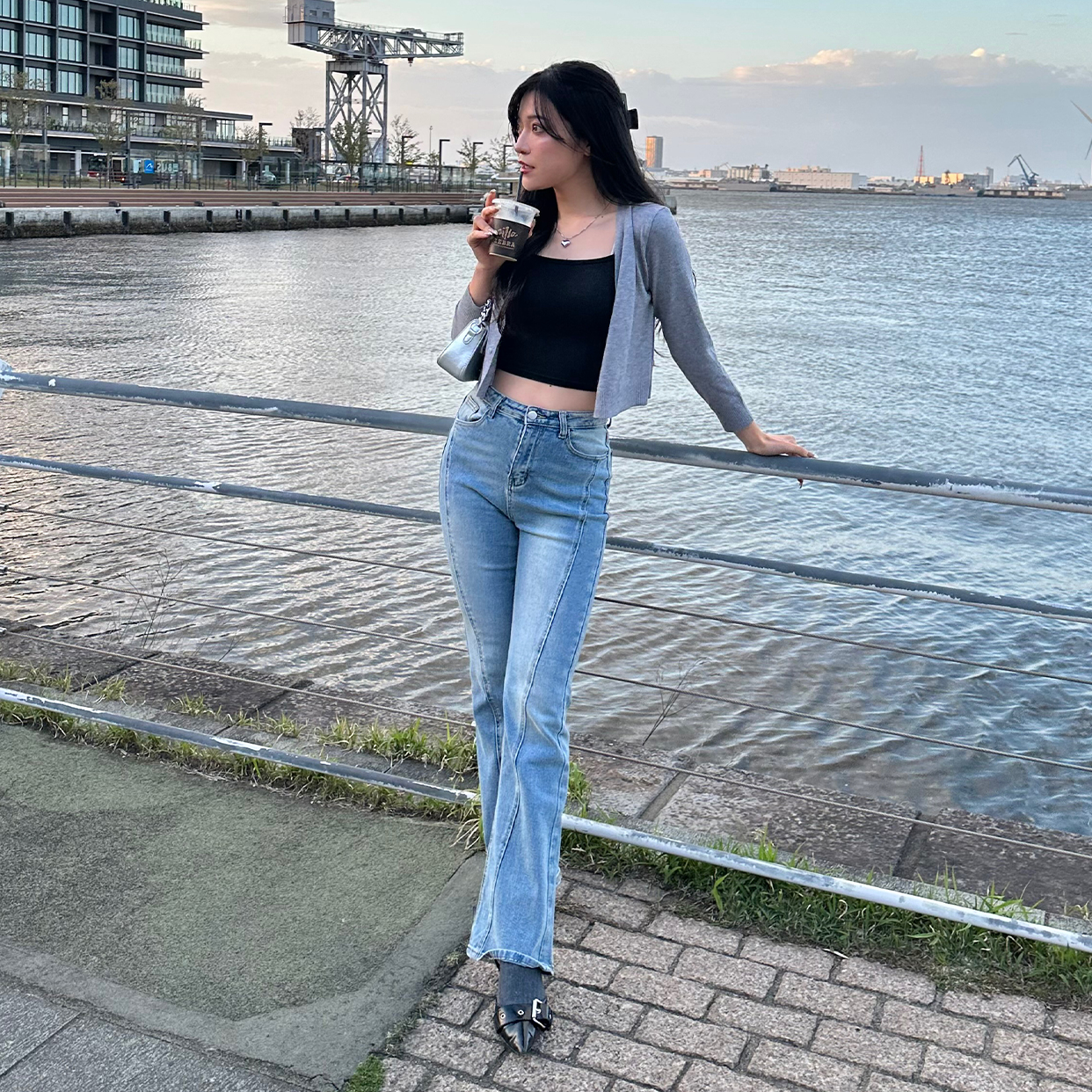 11/17オープン] フロントシームブーツカットデニム | ファッション通販