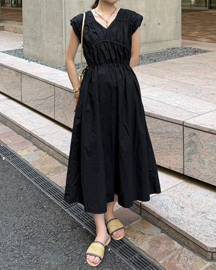 Vネックシャーリングロングワンピース | ファッション通販サイト NUGU