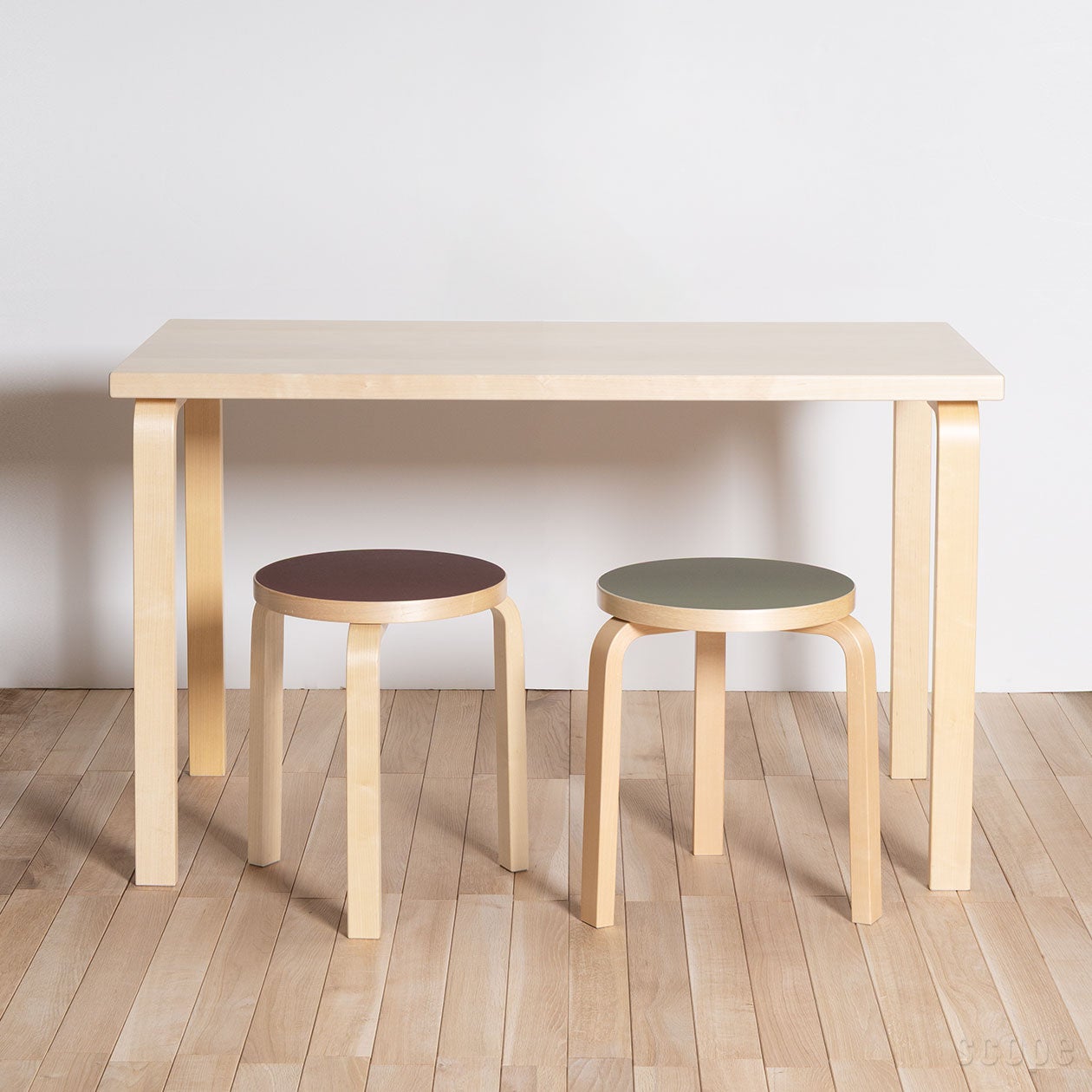 80A テーブル | Artek (アルテック)