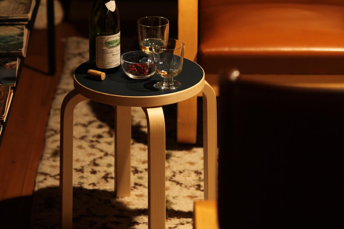 Stool 60 (スツール60) |リノリウム | Artek (アルテック)