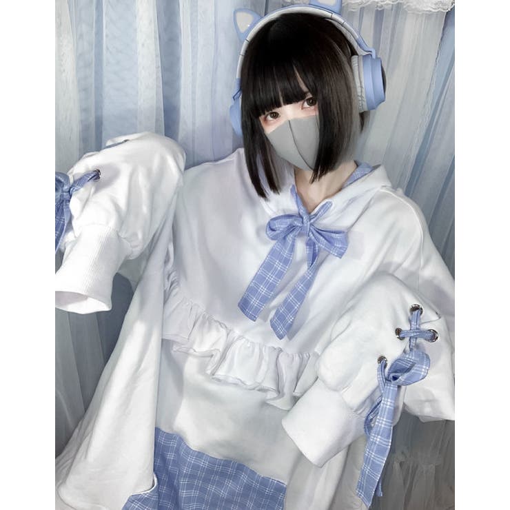 ililil【イルイルイル】水色チェックフリルプルパーカー 全1色