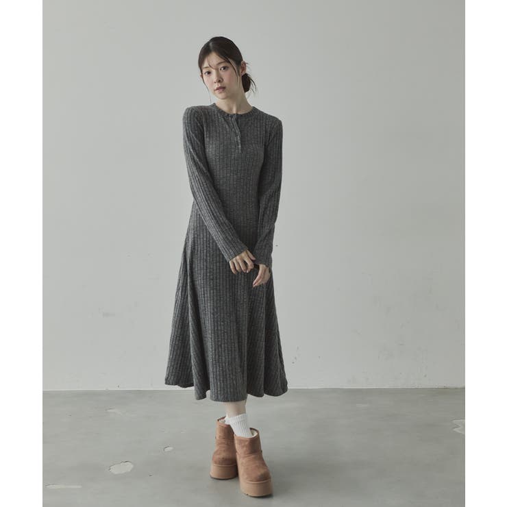 ヘンリーネックリブニットワンピース[品番：KH000015763]｜VIVID LADY