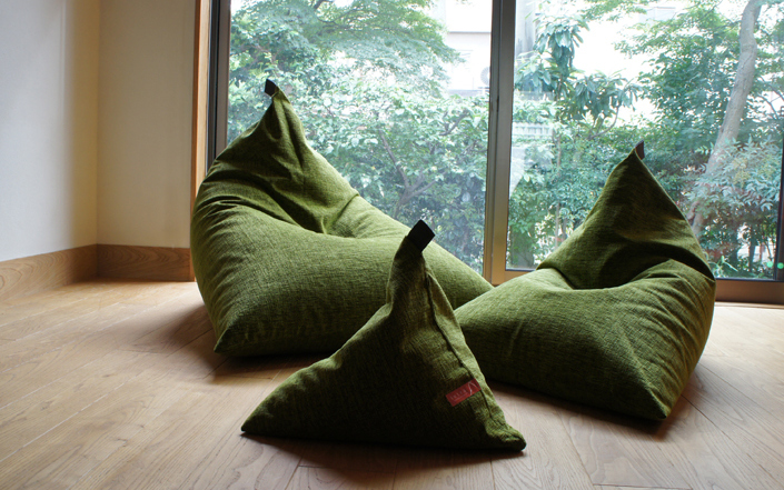 テトラ / koke | 上質なビーズクッション ソファ - tetra 大東寝具工業