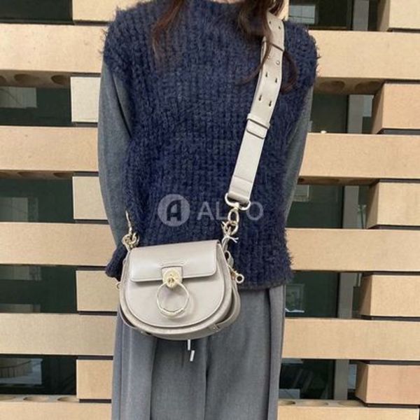 この春はこれでキマリ】豊富な色展開とコロンとしたフォルム♡「Chloe