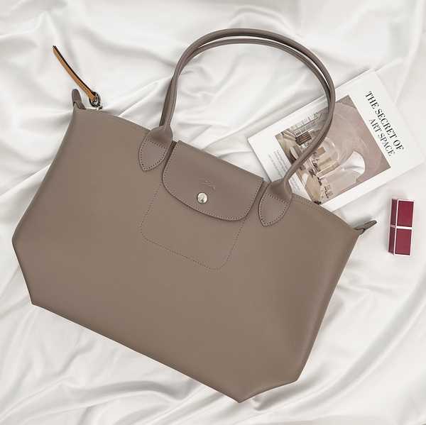 カジュアル過ぎないロンシャンなら「シティ」シリーズが一押し!その