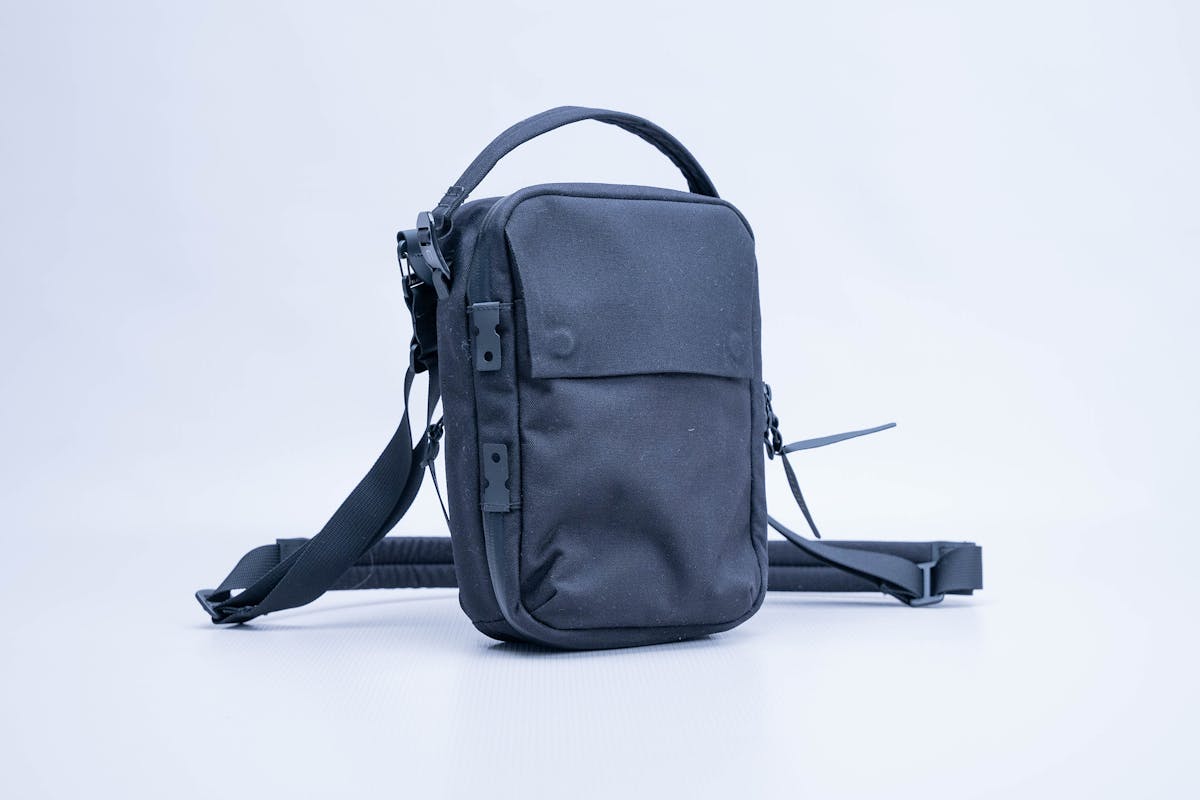 Black Ember Kompak Review | Pack Hacker