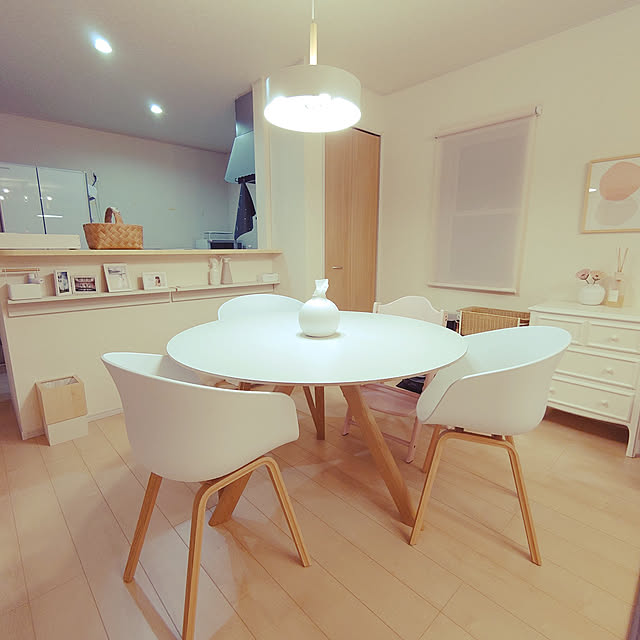 momo natural 丸テーブルのおすすめ商品とおしゃれな実例 ｜ RoomClip