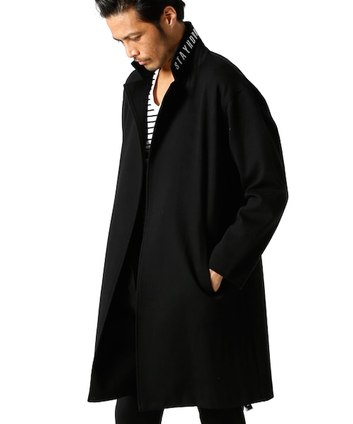 Luv maison（ラブメゾン）の「襟裏刺繍バックZIPチェスターコート