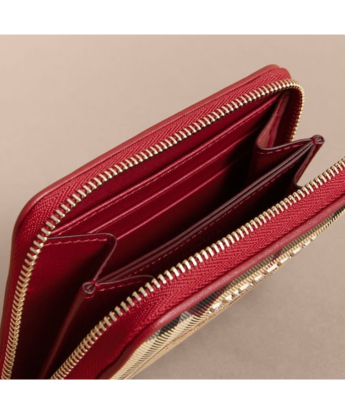 BURBERRY（バーバリー）の「ハートプリント ホースフェリーチェック