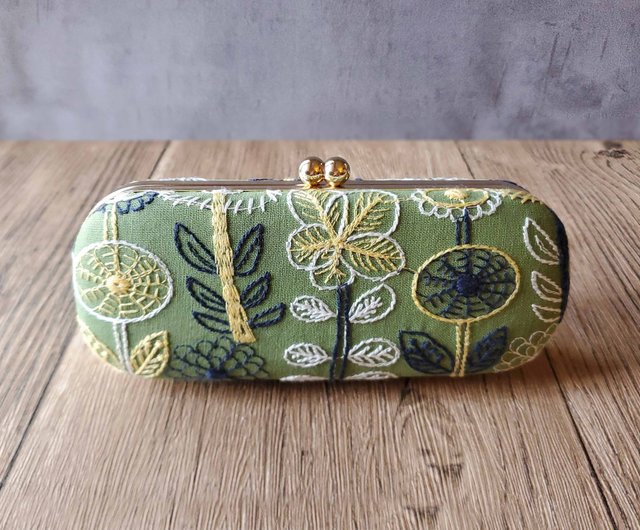 台湾 立体刺繍モデル グラフィティ風草花刺繍の眼鏡ケース/ペンケース