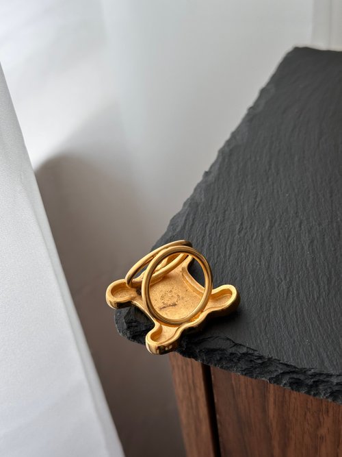 送料無料 12%OFF】香港 CELINE セリーヌ トリオンフ ロゴ フランス製