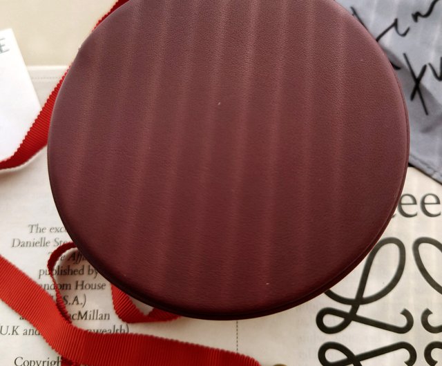 香港 未使用品 LOEWE ダークレッド ジュエリーボックス ジュエリー