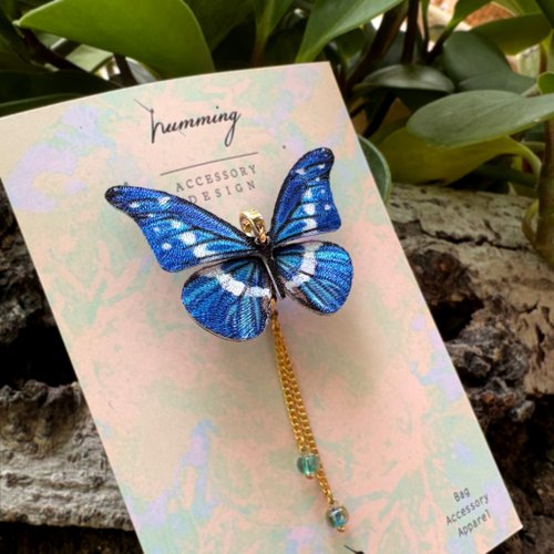 送料無料】台湾 ブローチ モルフォヘレナモルフォ蝶 刺繍 ハンドメイド