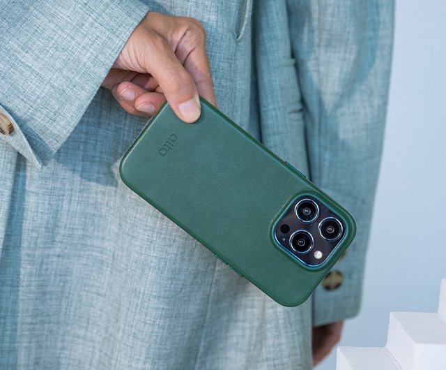 送料無料 40%OFF】台湾 レザーケース - フォレストグリーン iPhone14