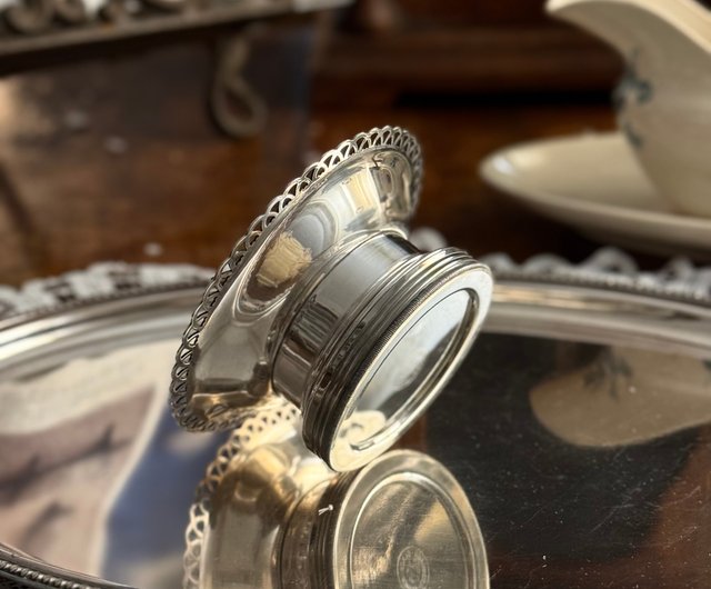 台湾 *50379- 極めて希少なフランス製シルバープレート冷製バター