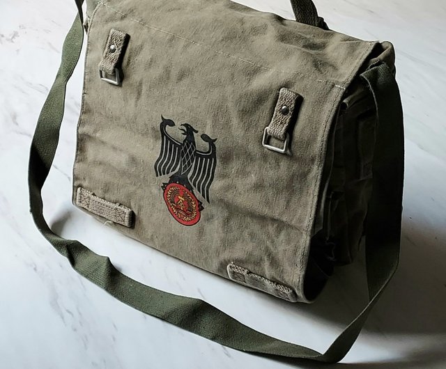 台湾 1960年代 西ドイツ軍支給 極厚キャンバス ショルダーバッグ
